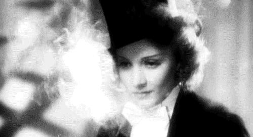 葛丽泰嘉宝有着“二十世纪的蒙娜丽莎”称号,她的脸总让人看不够