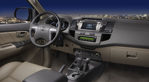 特斯拉车载屏幕所有款,特斯拉车内大屏幕中控