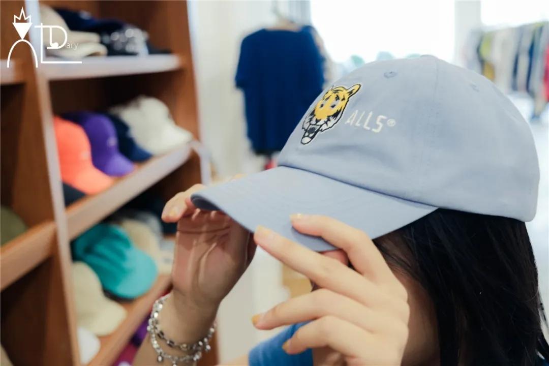 青岛品牌买手店,青岛买手店设计师