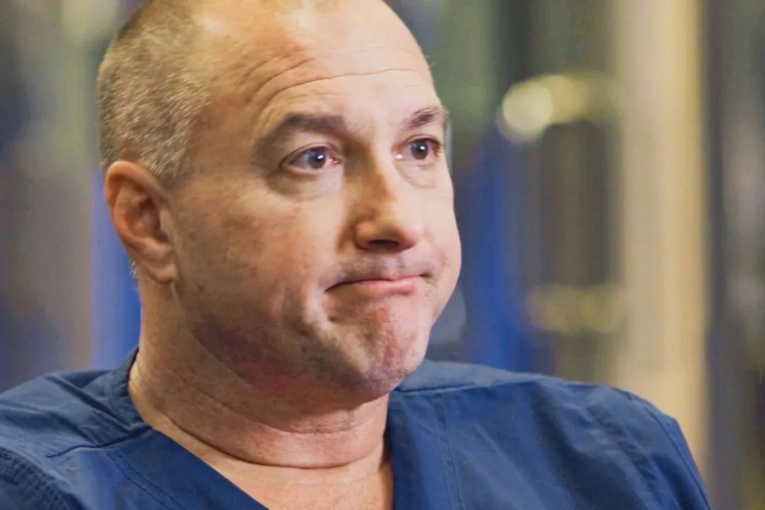 一对亚洲科学家夫妻，冷冻2岁女儿的大脑：希望未来还能见她一面