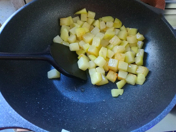 冬天土豆的各种吃法大全,一个冬天吃1000斤白菜