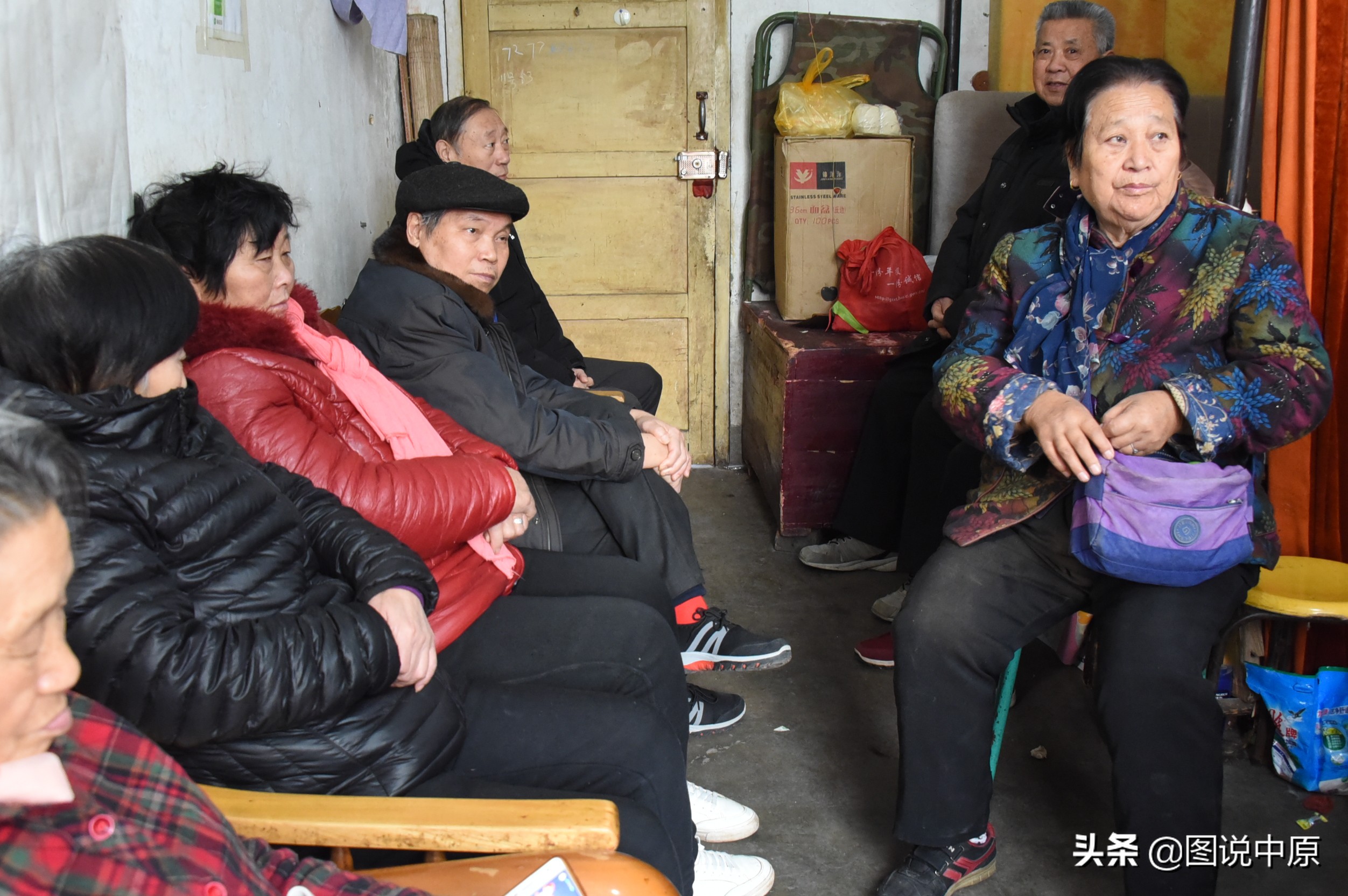 理发店成本那么低为啥收费那么高,自己开理发店应该收费多少钱