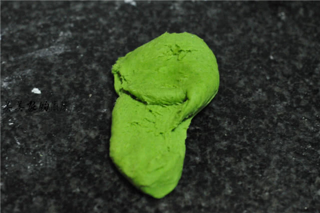 这菜农村到处都是,人称“百草之王”,4月最鲜嫩,做馒头特香!