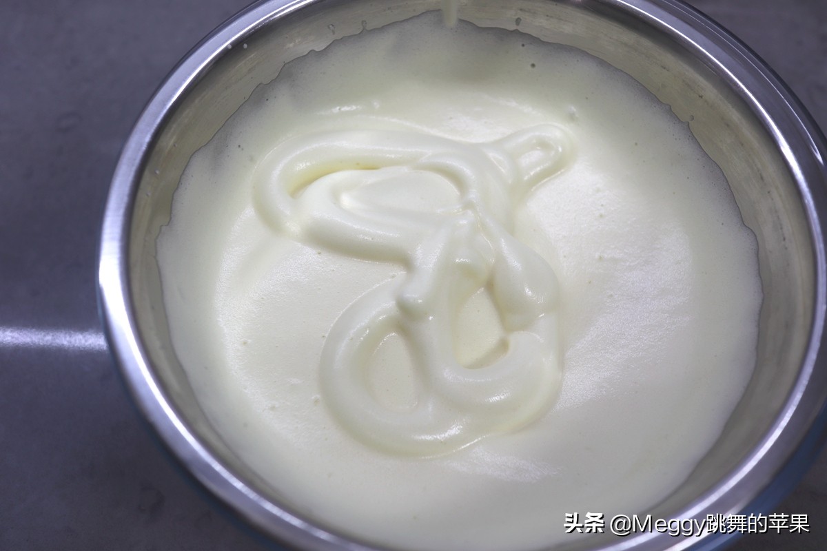 全蛋打发的可可海绵蛋糕,全蛋海绵蛋糕打发到什么程度