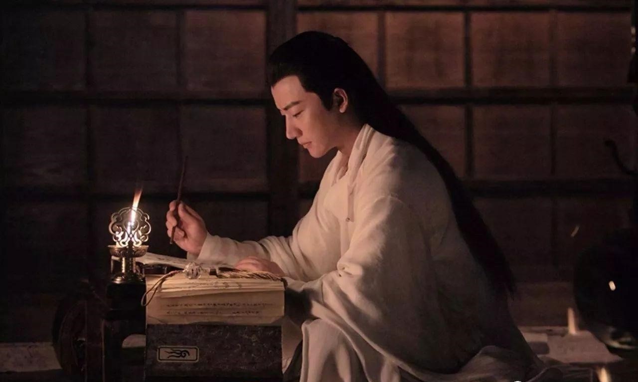 离离原上草一岁一枯荣原诗,离离原上草全诗的主要内容