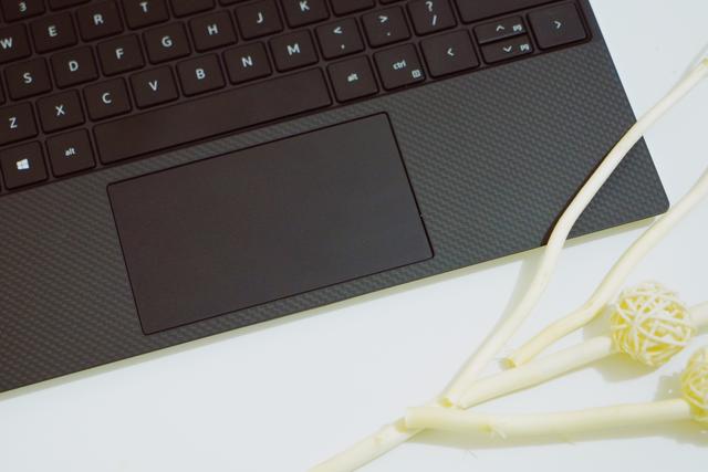 xps139300哪一年的,xps13配什么笔记本