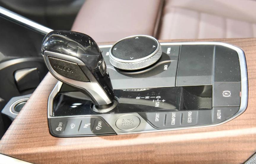 全新一代宝马3系即将上市,宝马3系刚上市就降价