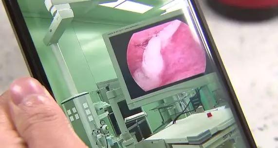 小女孩*体下**塞入异物流血不止！隔了几天走路都不对劲了