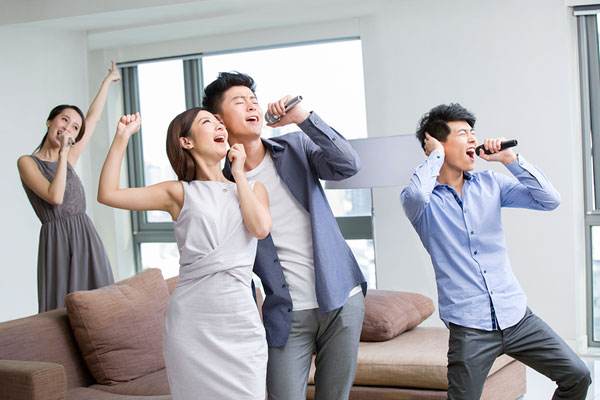 改掉用喉咙唱歌,初学者如何改掉用喉咙唱歌