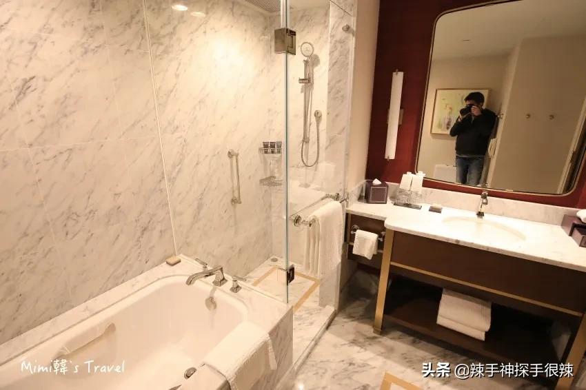 澳门巴黎人酒店和四季酒店,澳门巴黎人酒店夜景