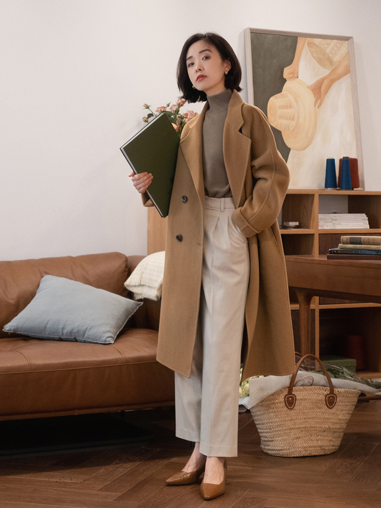 大衣内搭连帽针织衫穿搭,秋冬季节大衣穿搭技巧