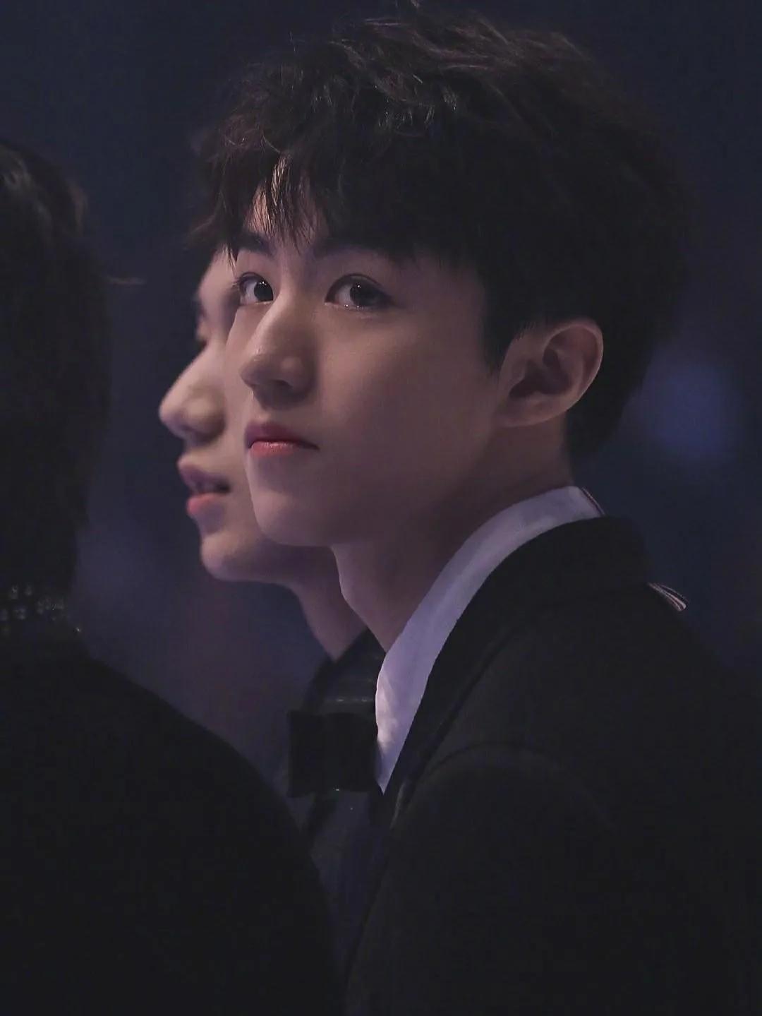 你为什么喜欢杨紫,女明星谁喜欢王俊凯