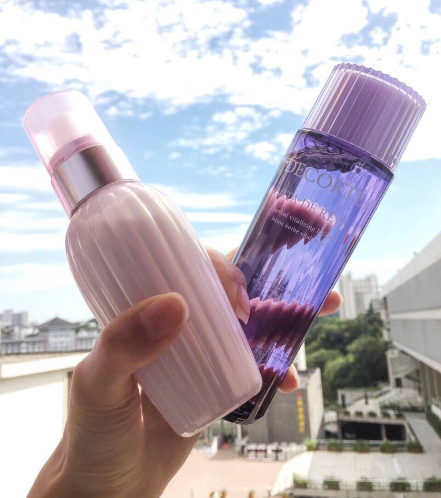 珂润水乳有几个版本,日本水乳珂润