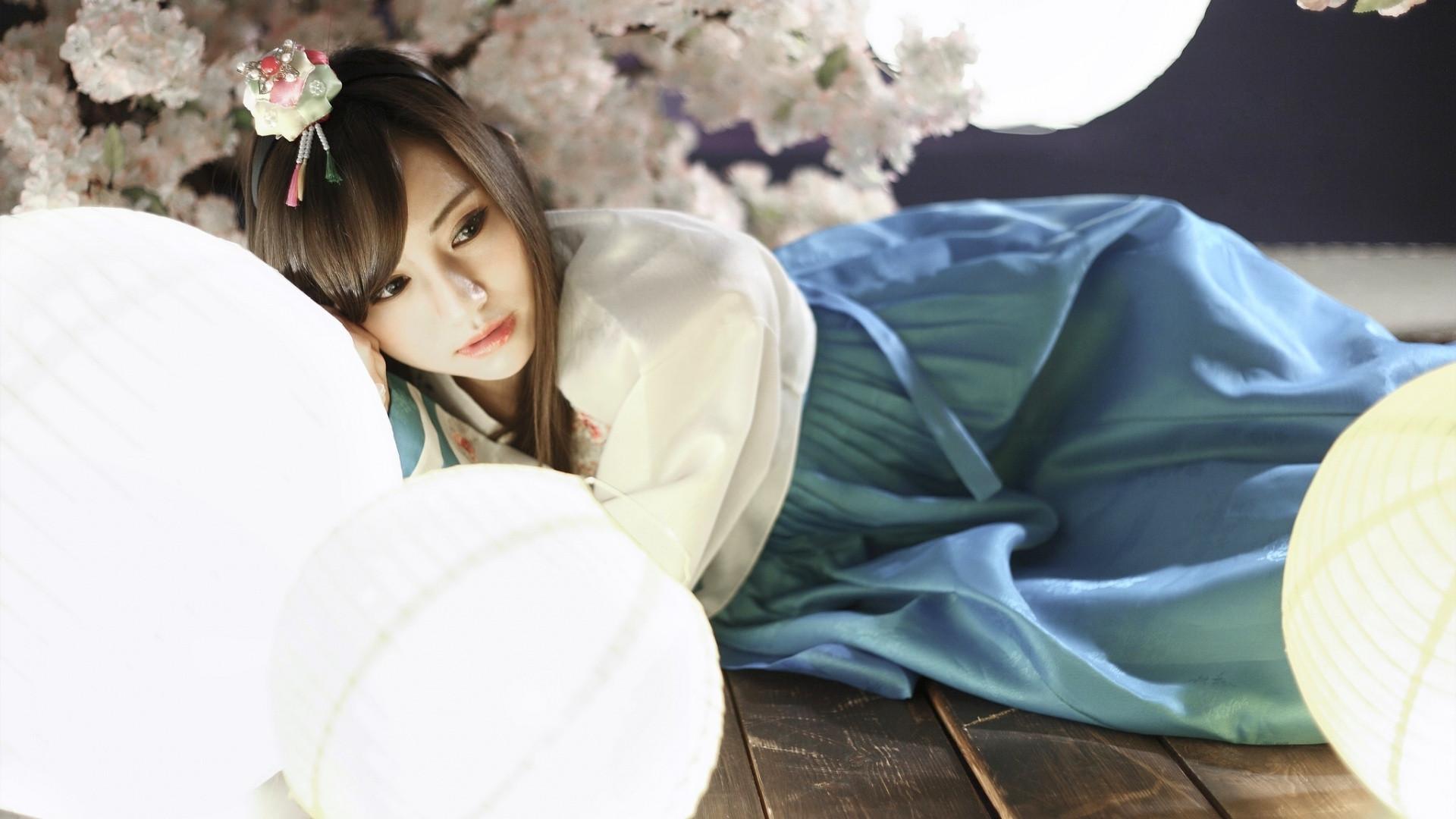 异地第一次给女生送花写什么寄语,给异地女朋友生日送什么礼物