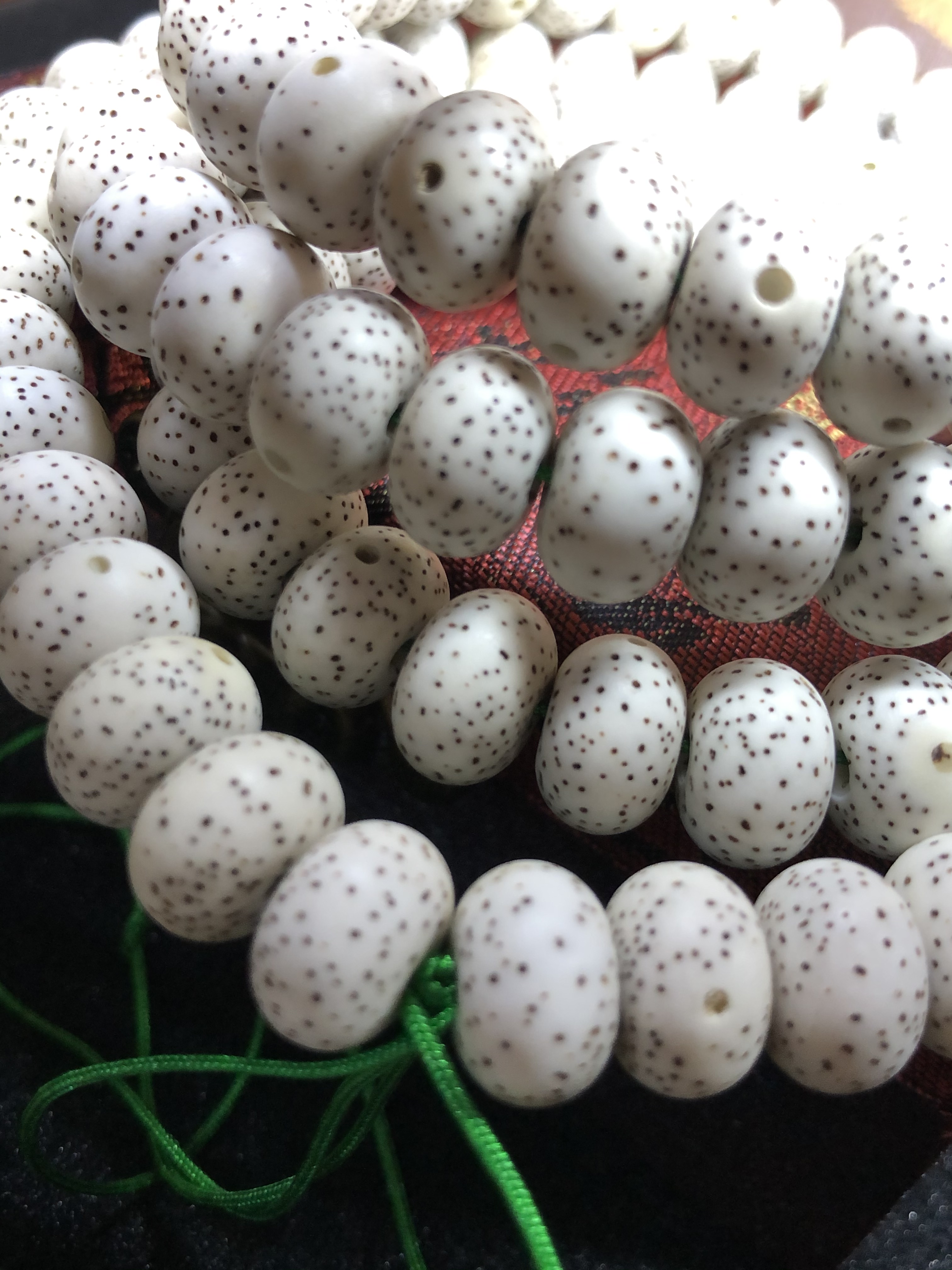 新手入手星月菩提怎么挑选,新手怎么选择星月手串