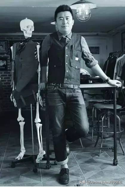 鍊熼瓊閲嶇敓灏忚,鍊熼瓊閲嶇敓