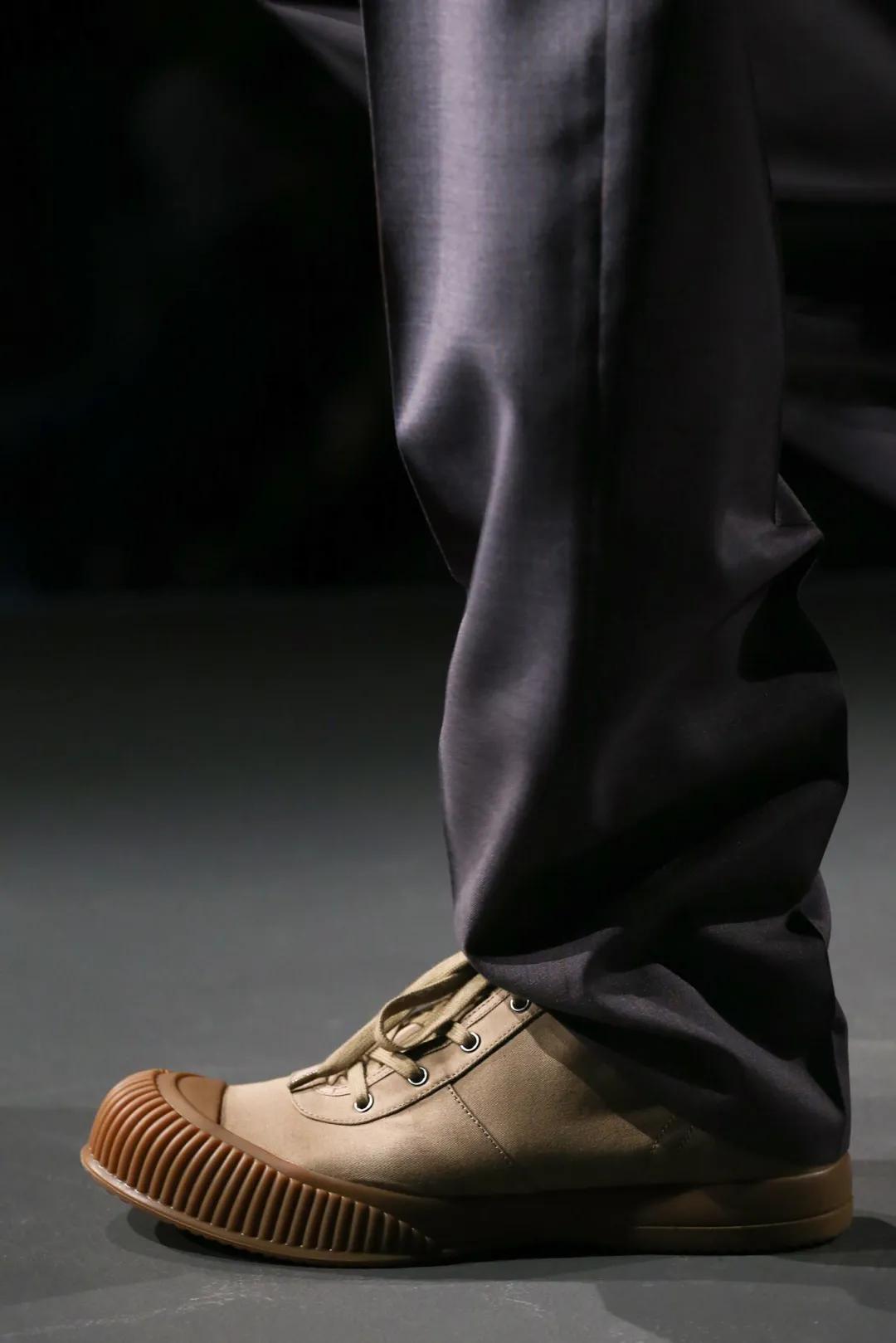 痰盂变果篮,痰盂被人玩出了新花样