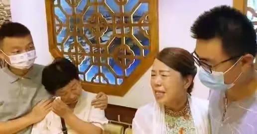 再躺枪的周律，直播间里互动网友后没上传视频，愿有人懂得为什么