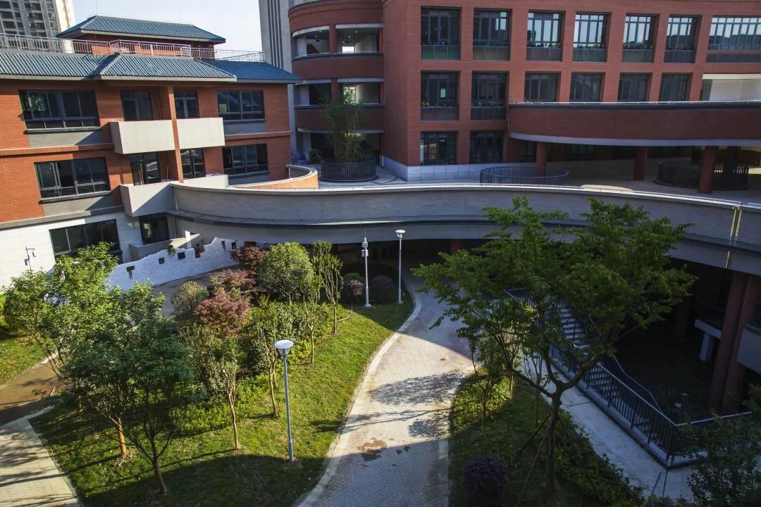 成都天府新区华阳小学,成都市天府新区华阳小学