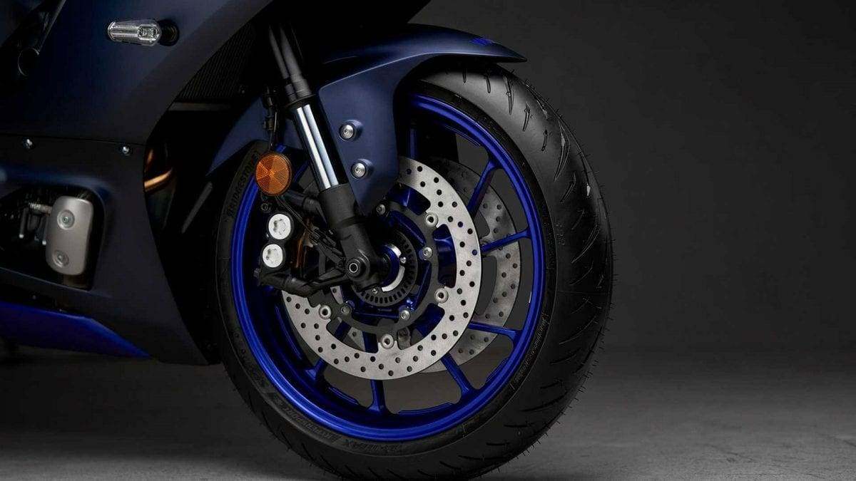 雅马哈r7马来西亚,雅马哈r6国内售价