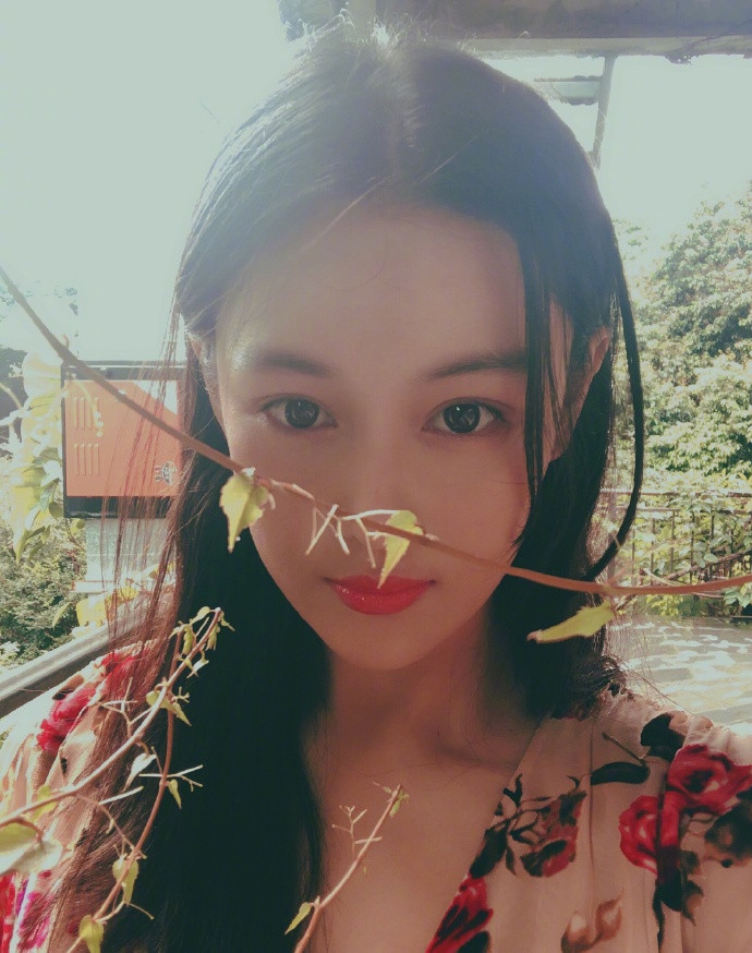 张馨予找代购被骗新闻,张馨予找代购被骗怎么回事