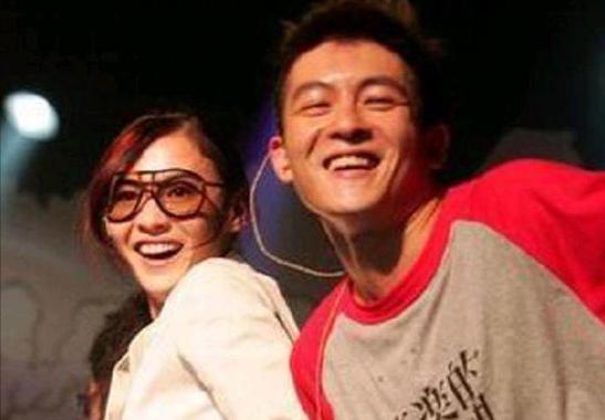 王菲谢霆锋几岁再复合,王菲谢霆锋复合七年首合体