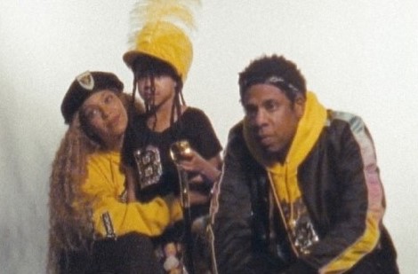 8岁成名16岁红遍大江南北,19岁出道红遍大江南北