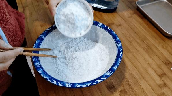 肠粉如何做得粘稠又丝滑,自己蒸肠粉的正确方法