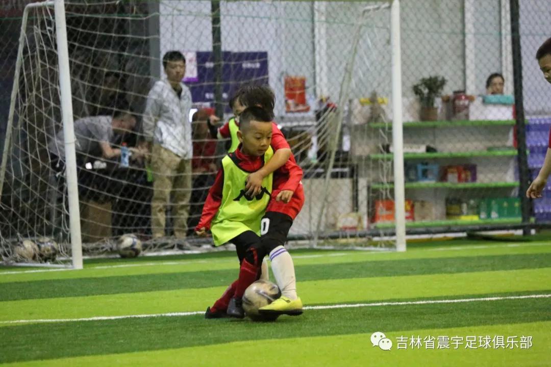快乐童年，足球相伴！——震宇足球俱乐部“超级比赛日”精彩瞬间