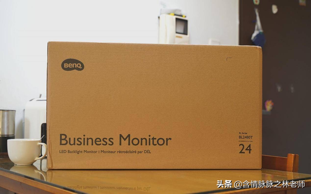 办公用显示器怎么选购看哪些参数,桌面办公选27寸还是32寸显示器