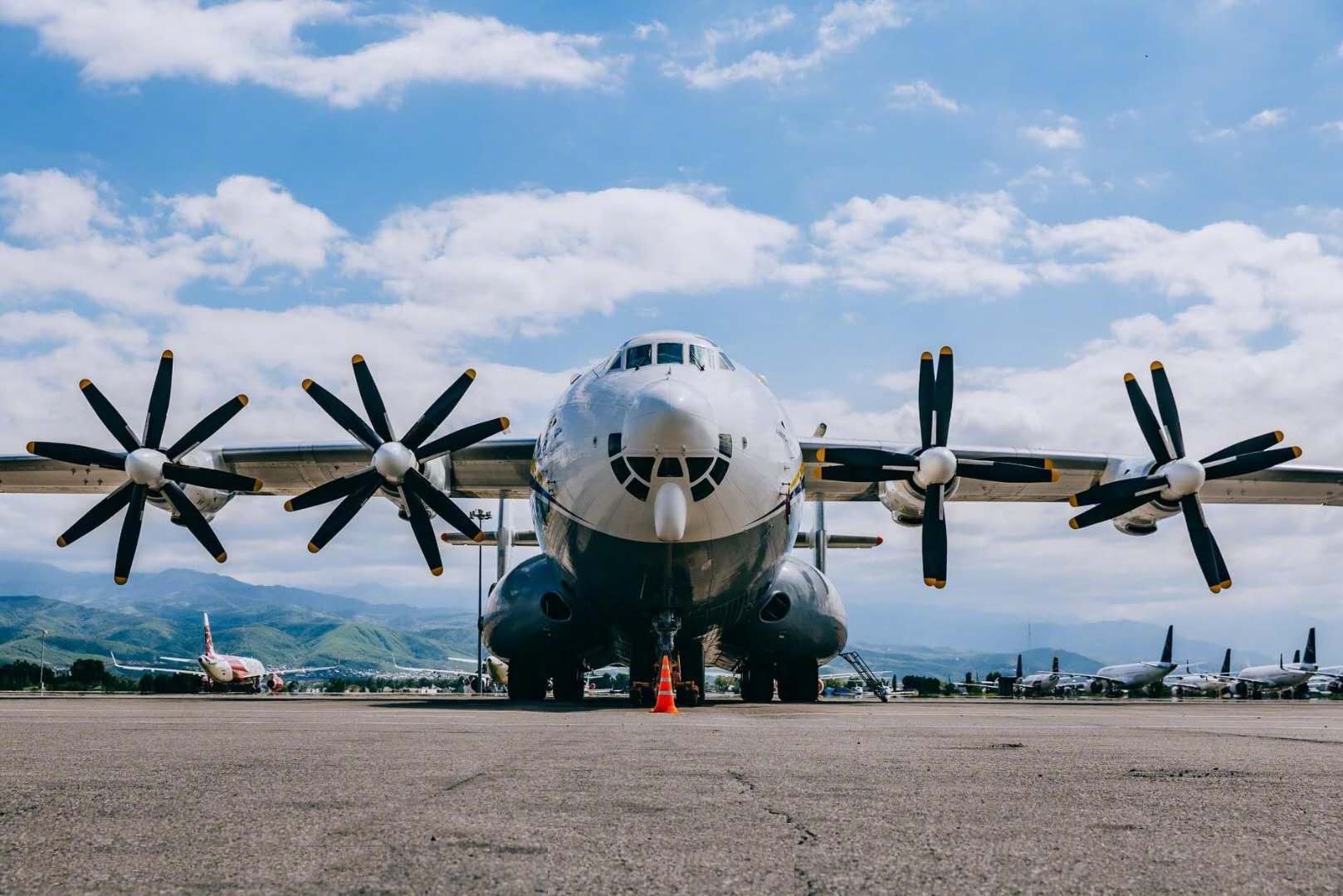 俄军世界第二强军队,俄军打爆美国全球鹰无人机