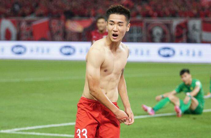 曾经的“叛徒”.“坏小子”,恒大的救世主,爱的越深,伤的越痛