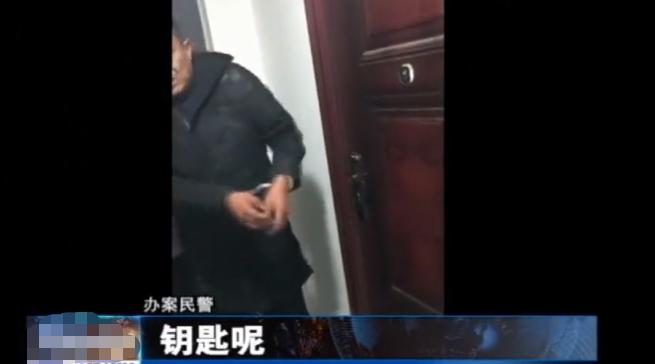 2名男子街头蹲点，屋内少女“辛勤”作业，殊不知已被警方瞄准！