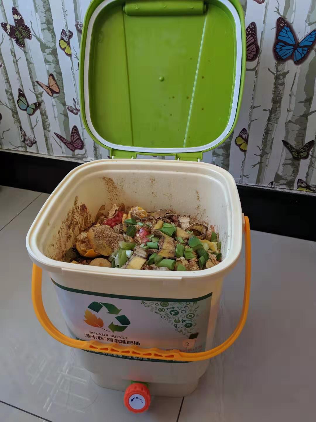 养花土壤怎么排盐碱化快,养花怎么避免土壤碱化板结