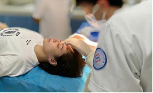 阿娇用的祛疤膏,阿娇遮脸