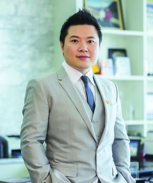 低调的东莞女富豪：卖尼龙裤起家，玩转地产，培养女婿当接班人