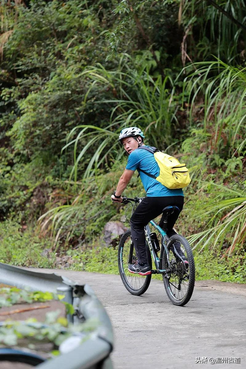 年近五旬,温州这位校长“扛着车玩骑行”!他的旅程有点牛