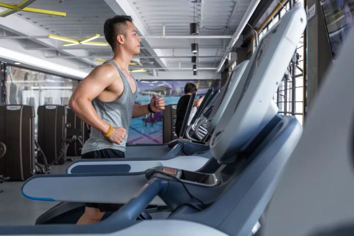 璺鏂囧寲浼犲獟鎷涜仒,璺鎷涘悎浼欎汉