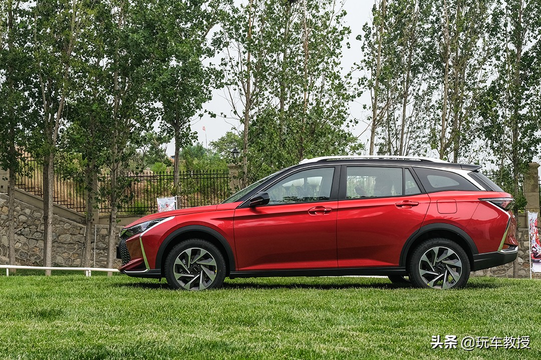 10万左右的法系车suv,10万以内的全新高颜值suv