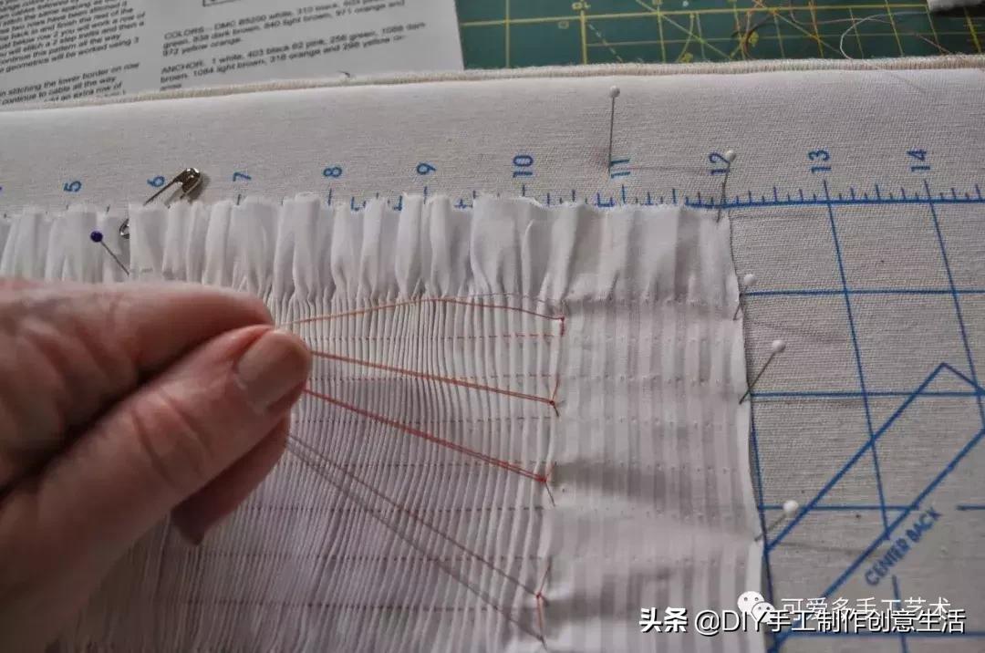 棒针织百褶裙边花样视频,编织收缩小包