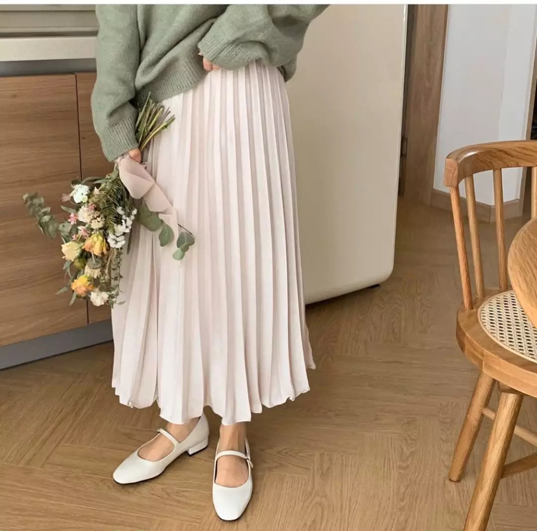 法式奶奶鞋火了超时髦必爆,小白鞋过时了吗