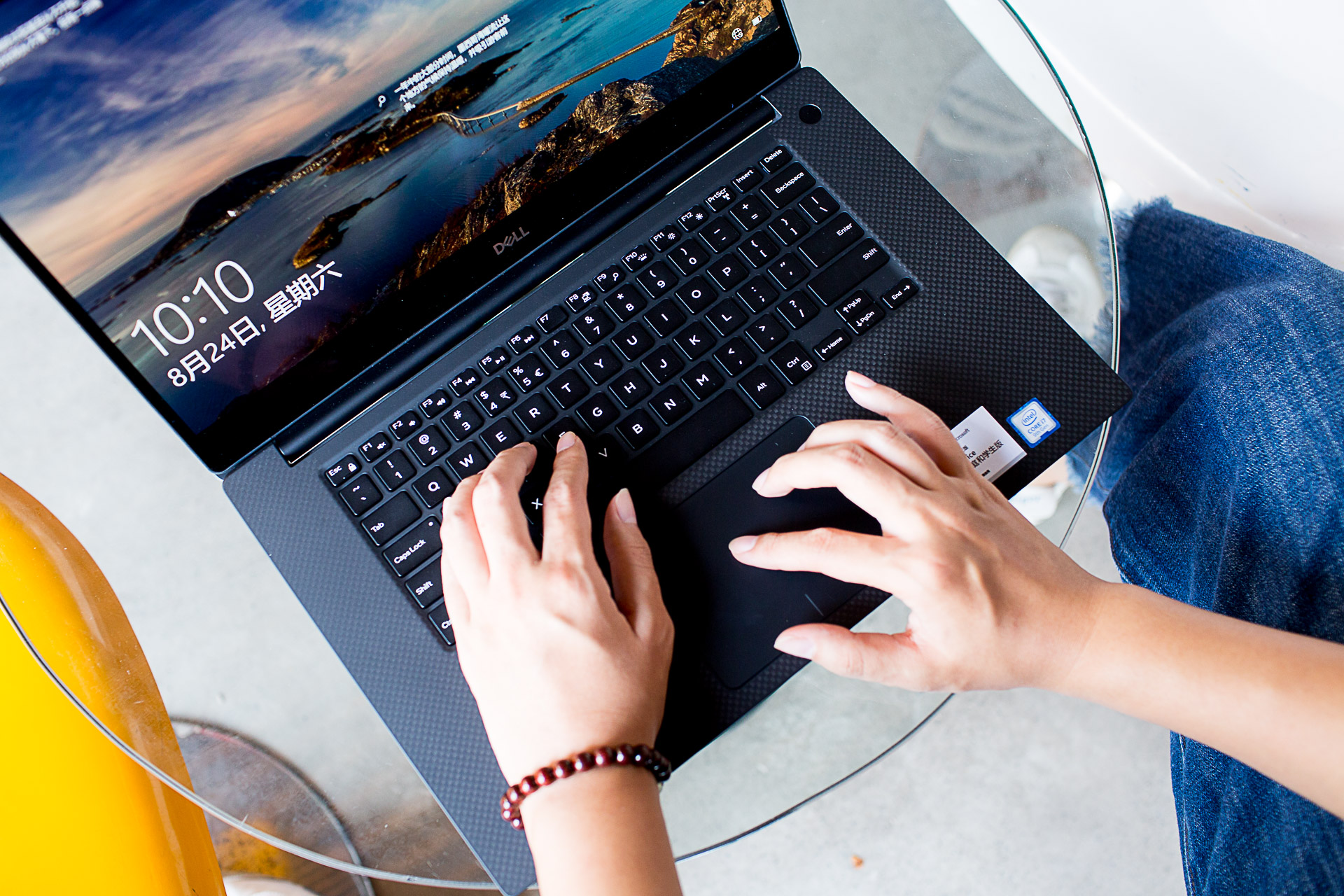 戴尔xps157590屏幕刷新率,dellxps159570测评