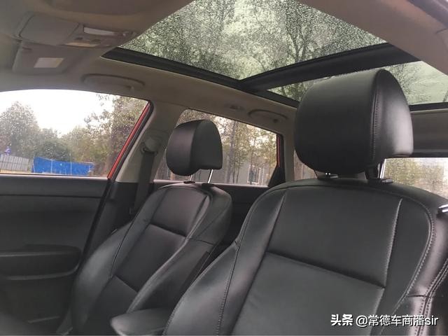 起亚kx32016红色,起亚kx3红色