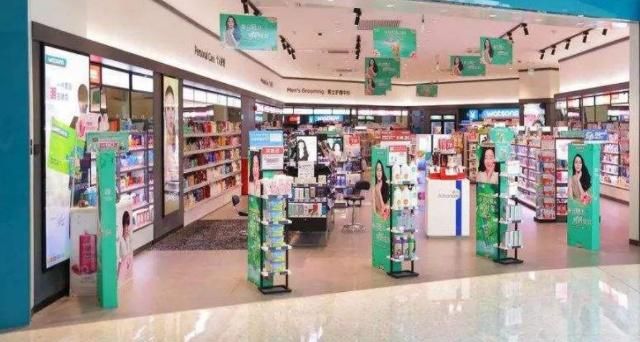 屈臣氏店员态度极其恶劣,屈臣氏店员不肯给你推荐的东西