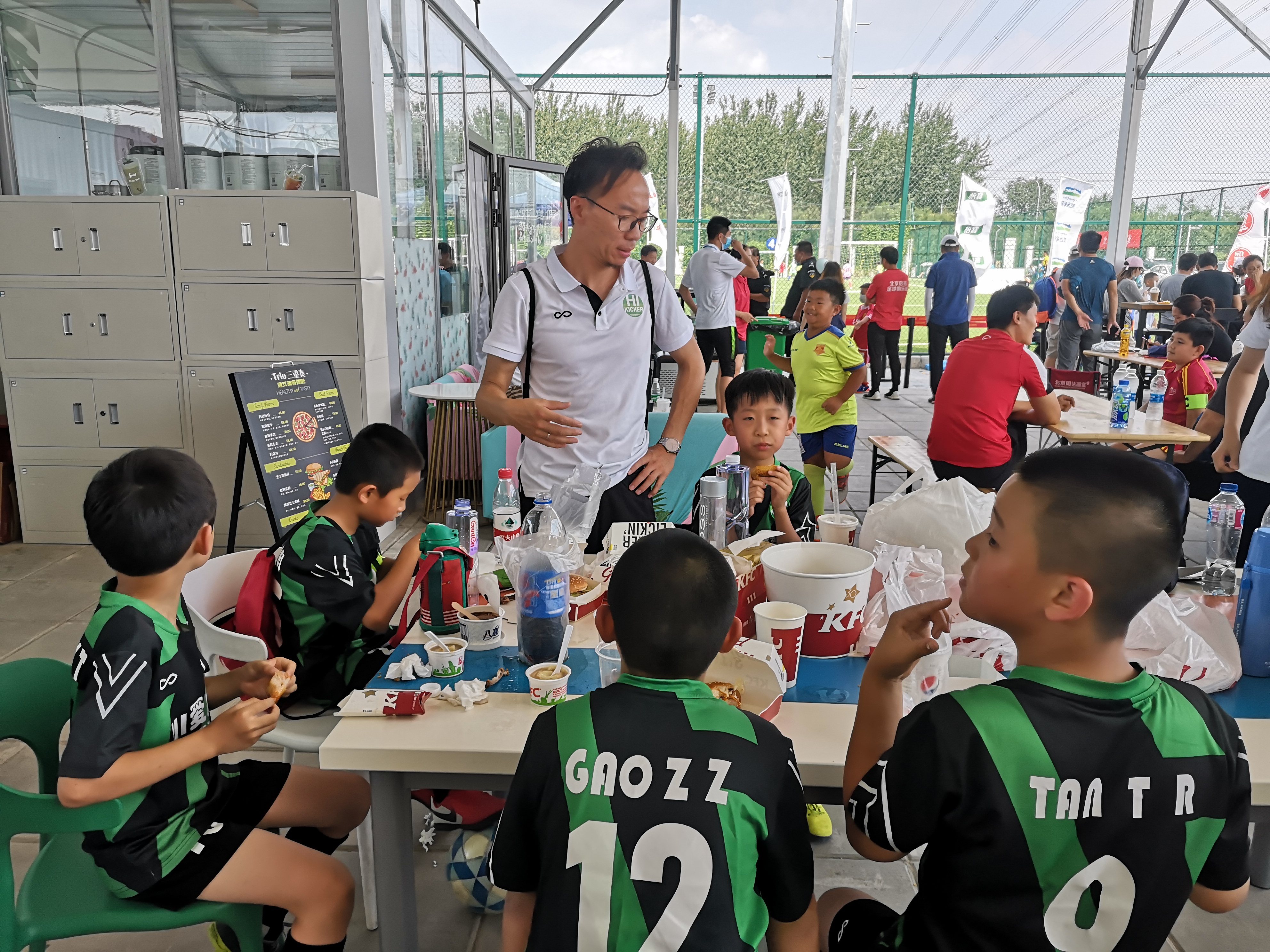 足球给家长的一封信,写给家长的一封信之足球夏令营