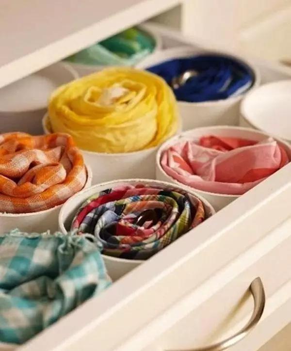 优雅中年女性丝巾,美丽丝巾精致女人必备