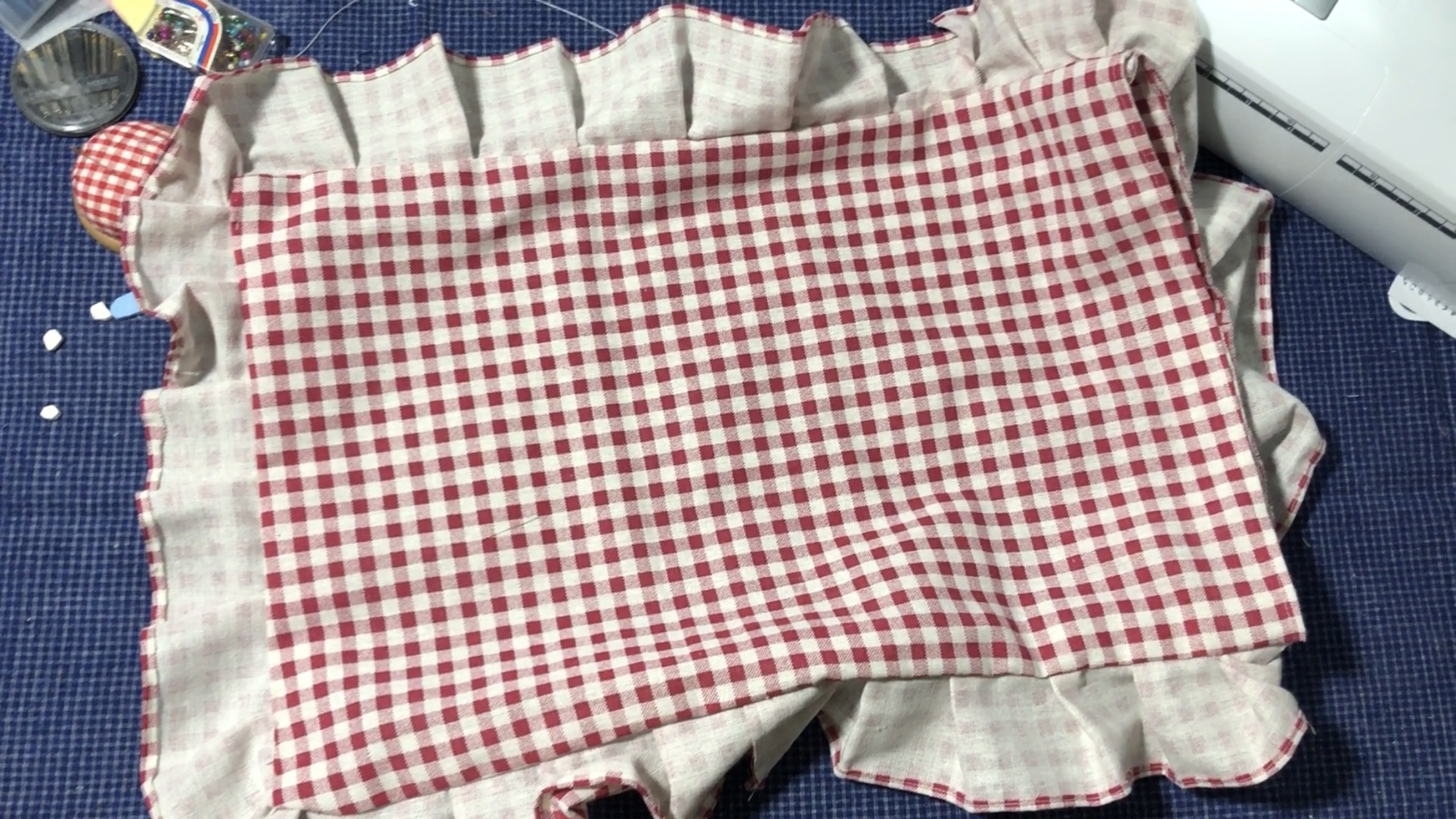 手工制作圆形枕头套,花边圆形枕头制作教程