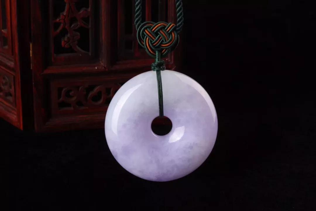 一颗平安扣配3颗珍珠,一枚平安扣和一颗珠子