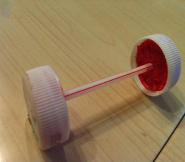 给小孩子做玩具玩简单又好玩,和孩子一起做的简单的手工