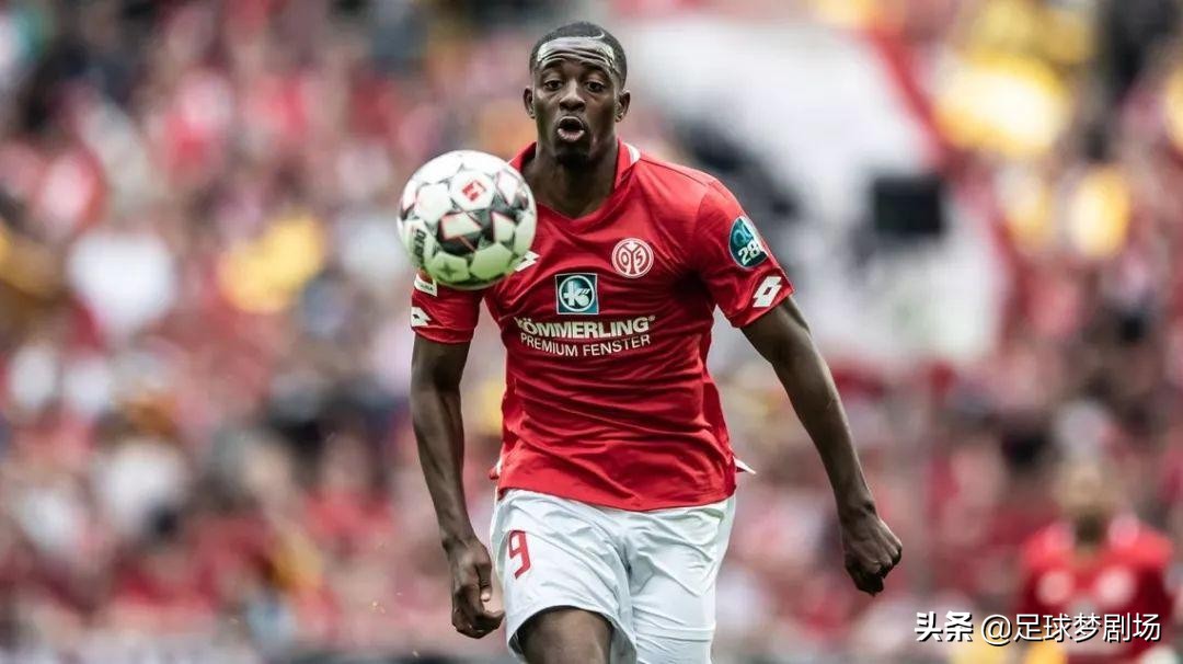 高中锋时代来临！本赛季德甲赛场上发挥出色的高中锋们